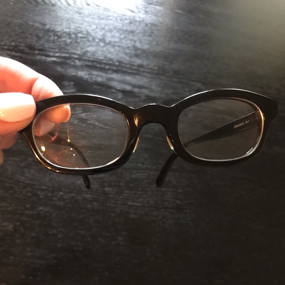 Black Frames - image 1